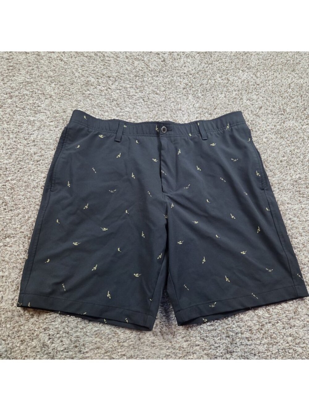 Under Armour Shorts Mens 40 Black All Over Print Performance Golf
